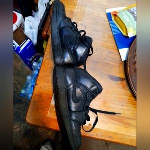 Nike Air Jordan 1 triple black size 5.5